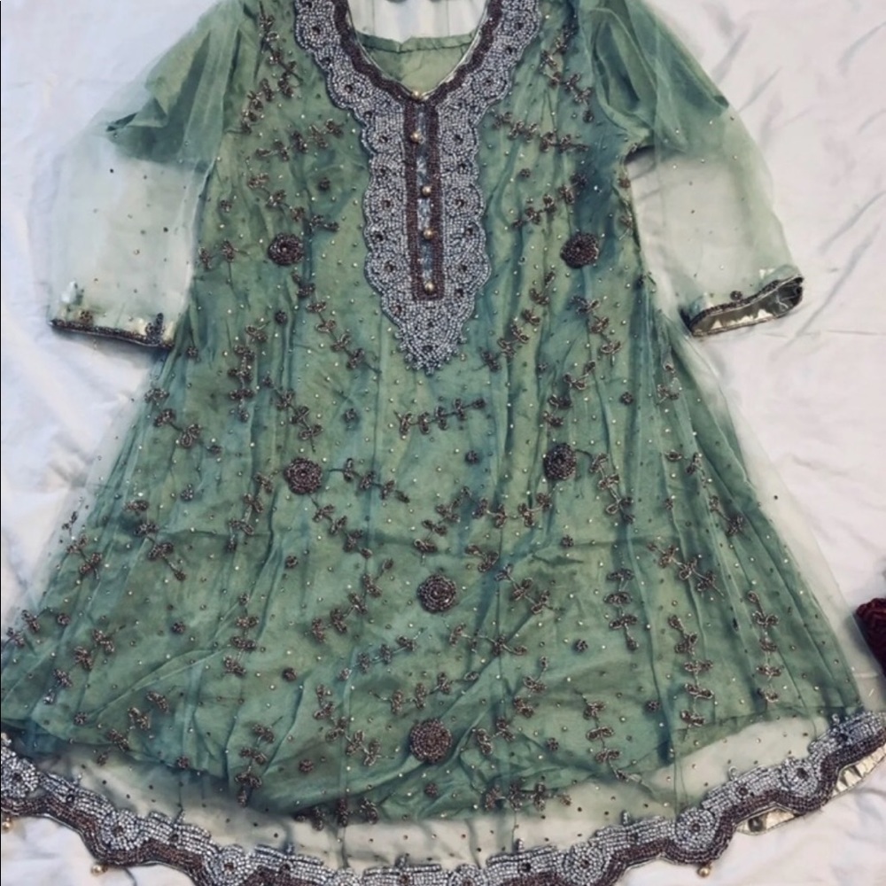 Indian Pakistani Dress new size large